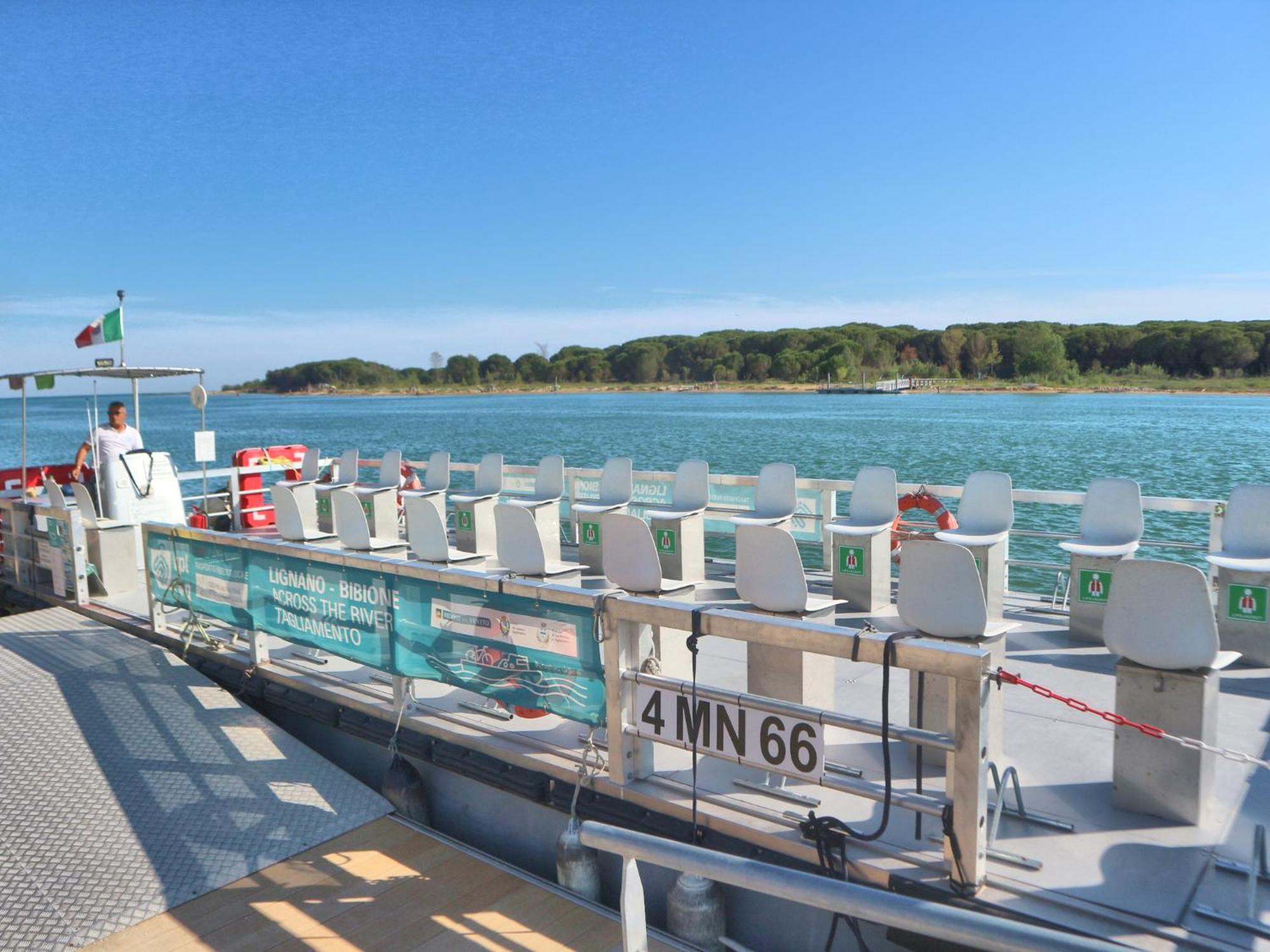 Michelangelo Beach Lignano Sabbiadoro Kültér fotó