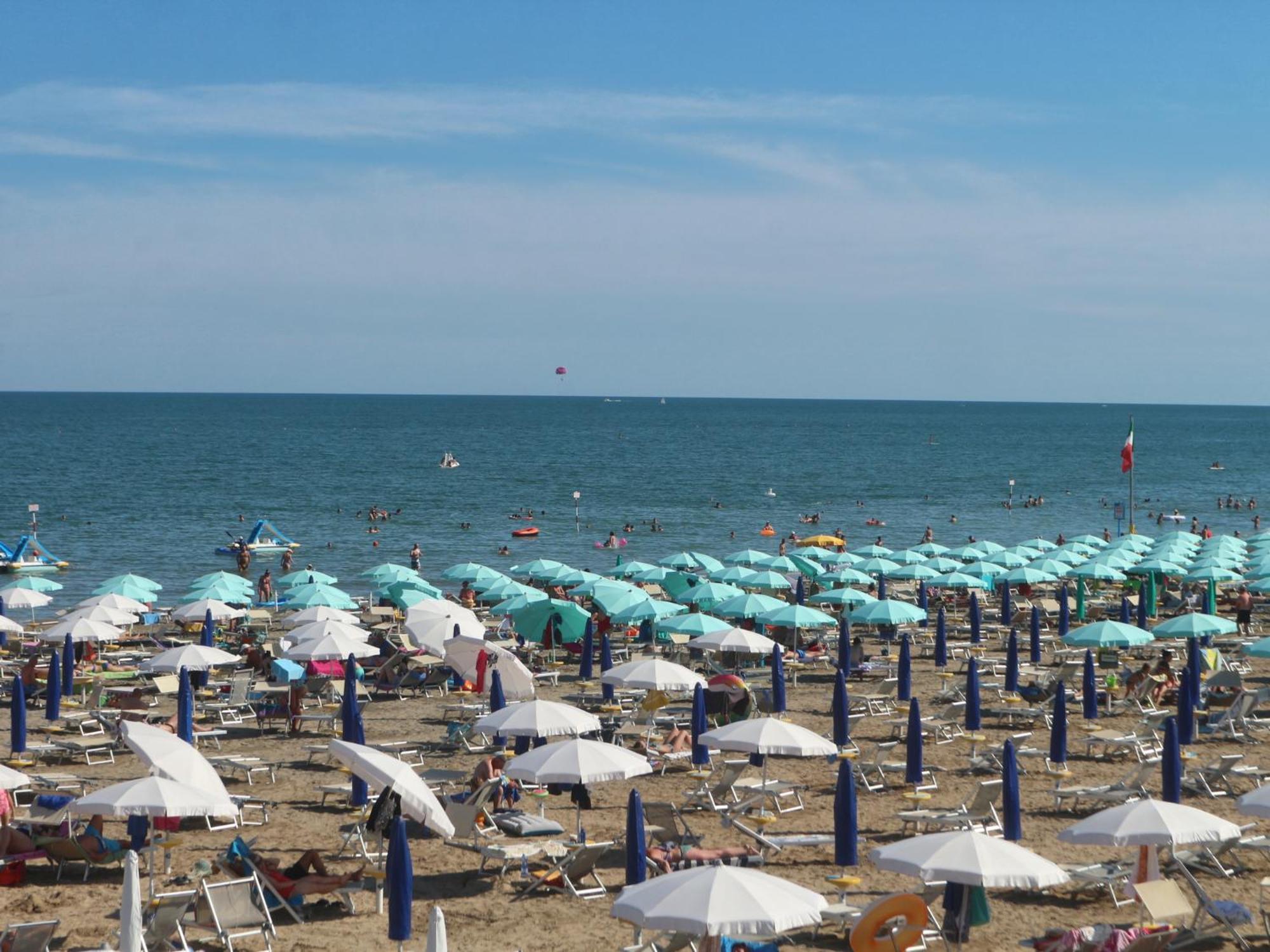 Michelangelo Beach Lignano Sabbiadoro Kültér fotó