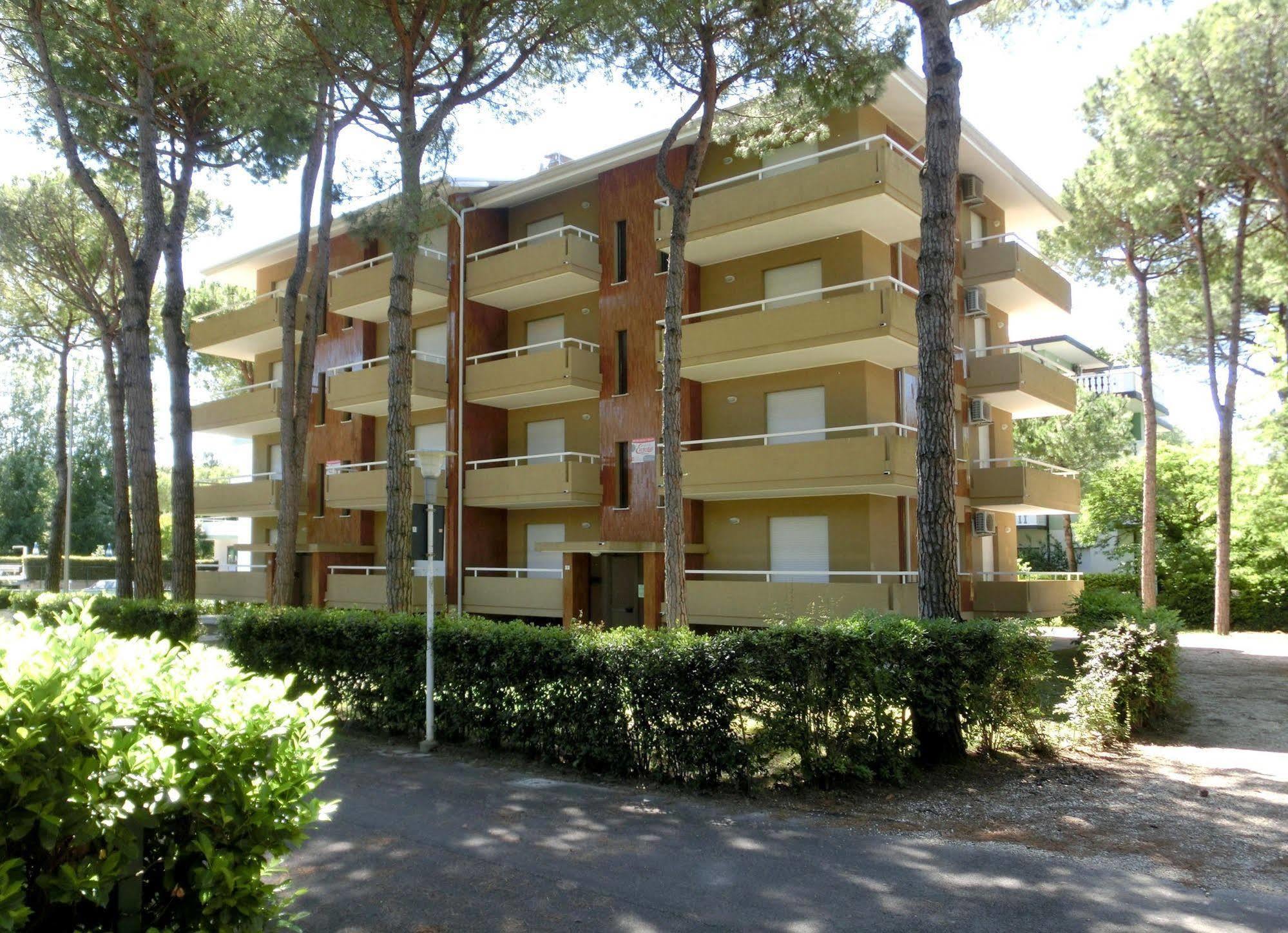 Michelangelo Beach Lignano Sabbiadoro Kültér fotó